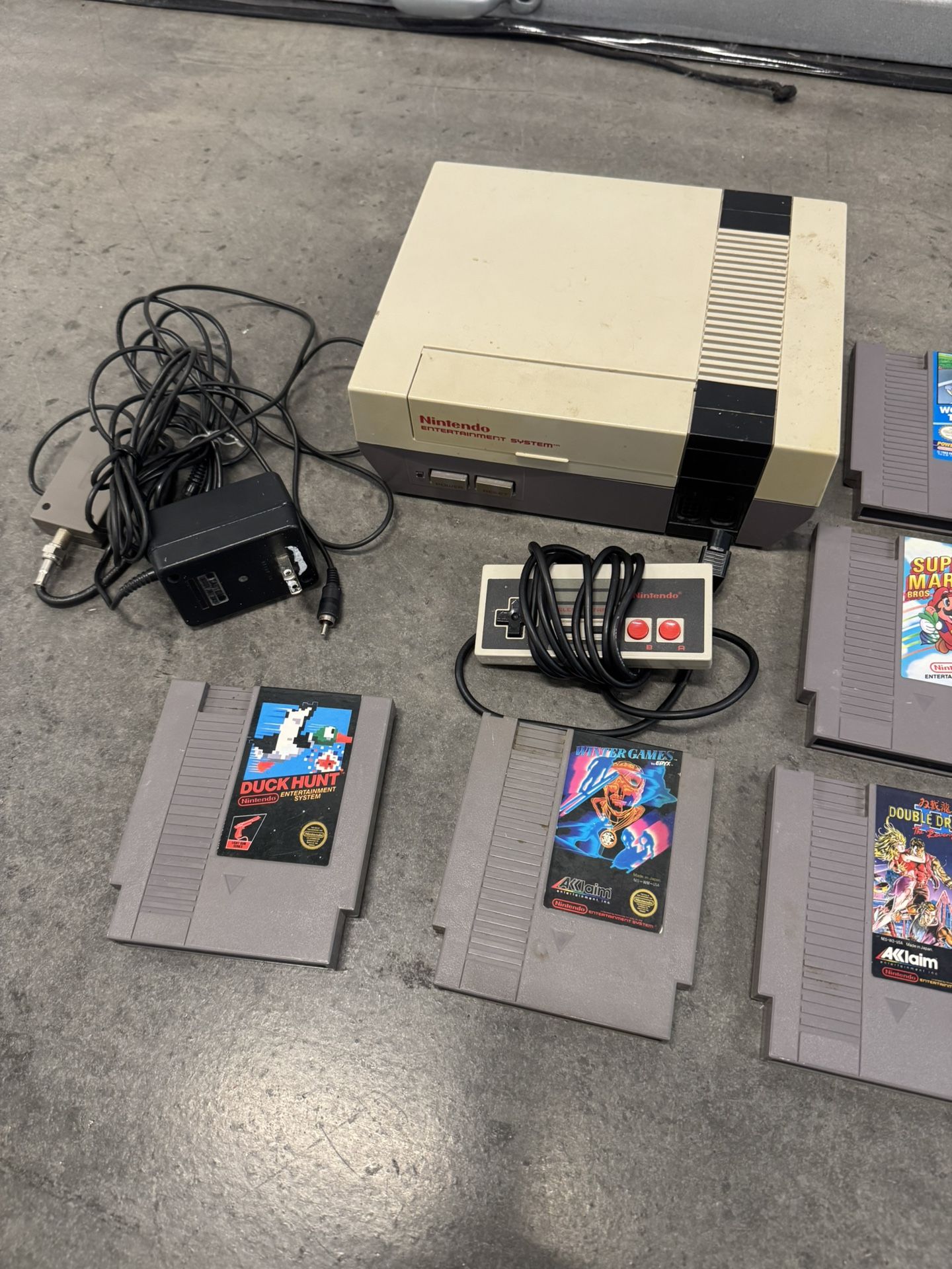 Vintage Nintendo NES Console + 9 Classic Games Bundle