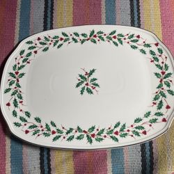 Lenox Holiday Serving Oblong Platter, Red & Green 15.25” 830143 New $120