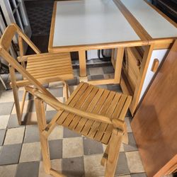 Table & 4 Chairs