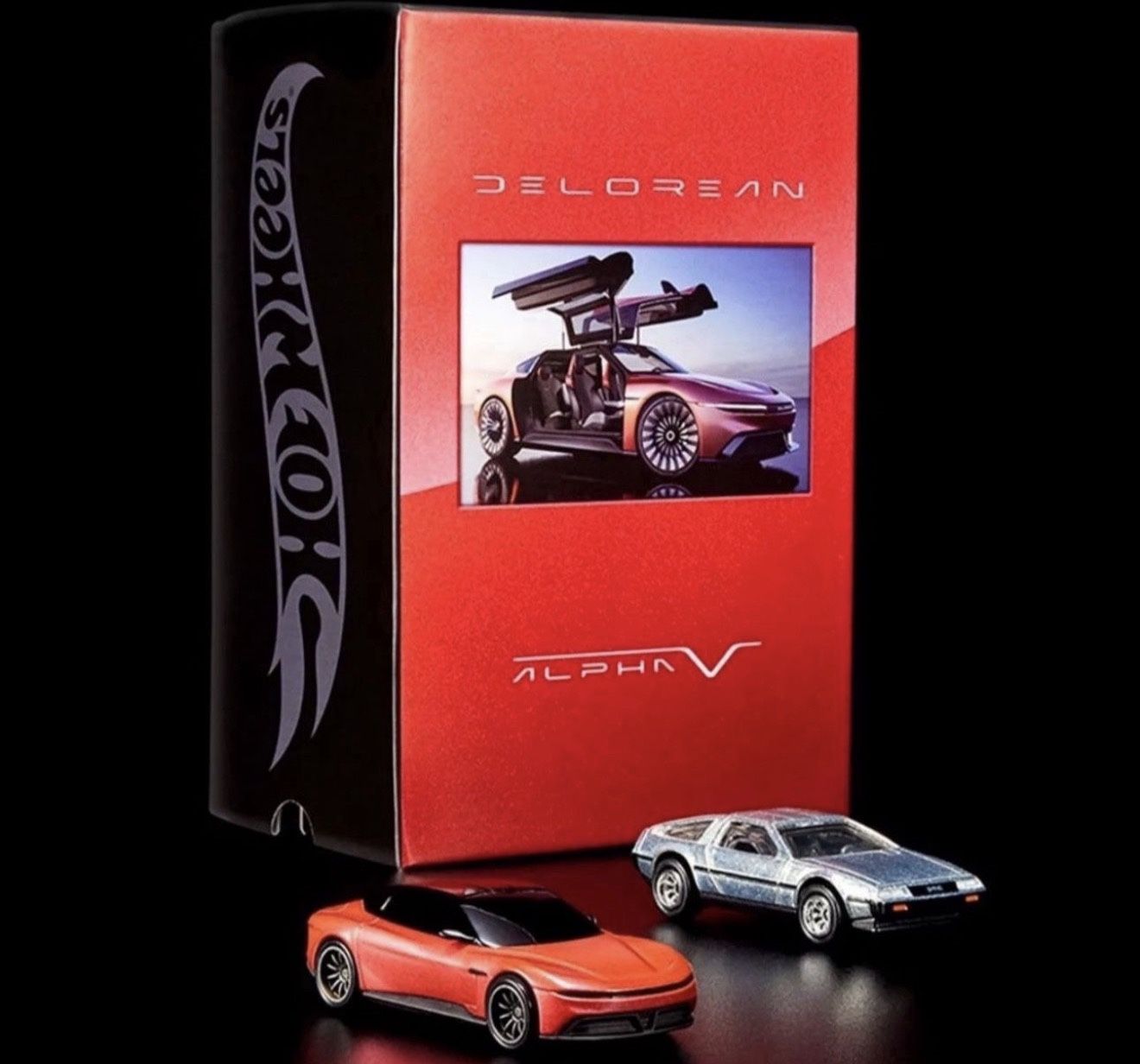 Mattel Creations Hot Wheels x DeLorean | DMC-12 & Alpha5 Collector Set