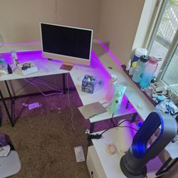 Big corner led desk