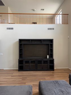 XL 2 Piece TV Console w/Hutch