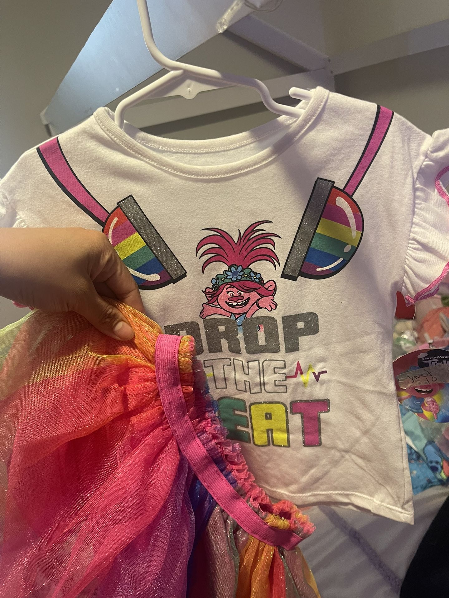Trolls 2 Piece Shirt And Skirt