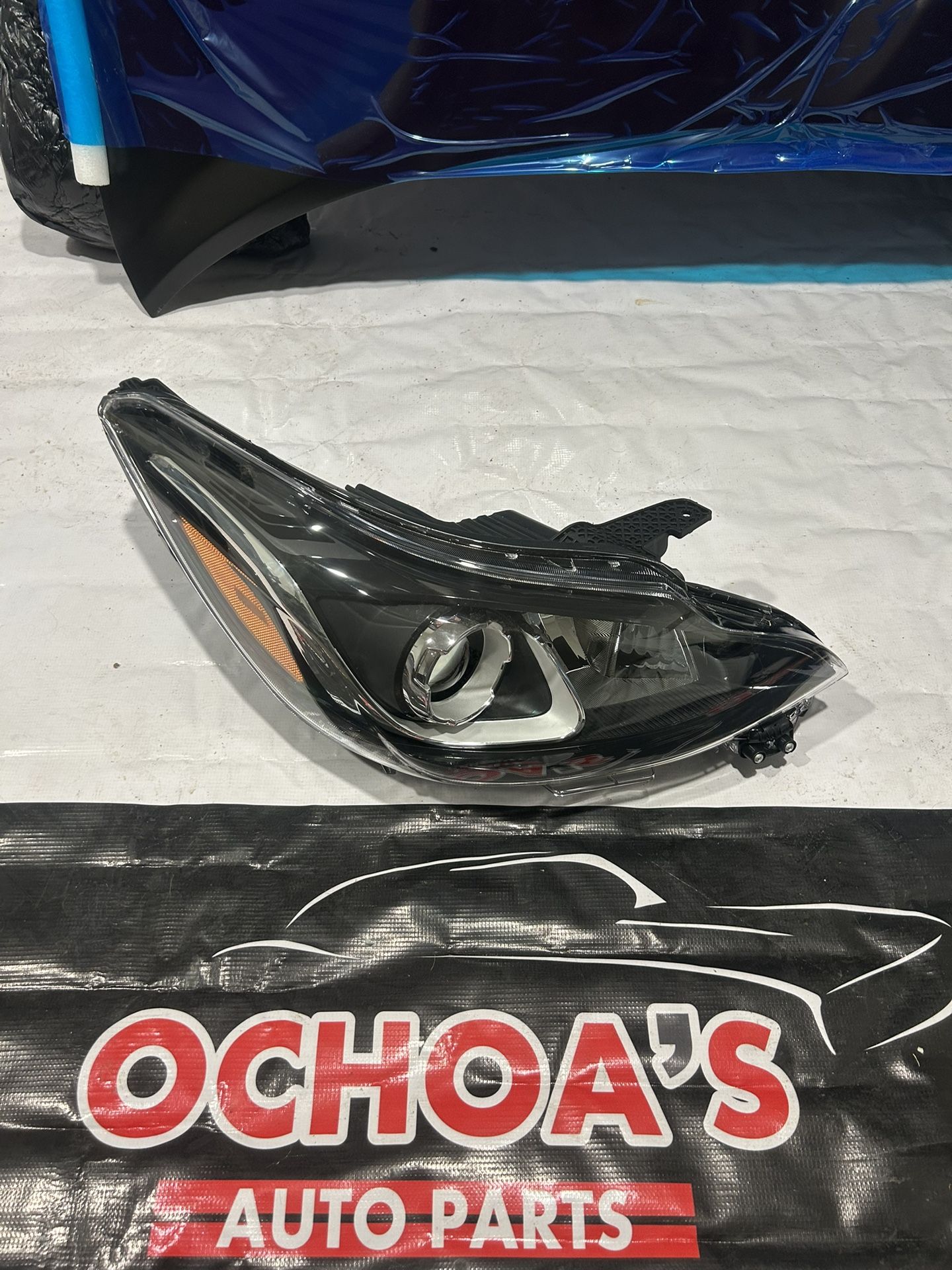 Chevy spark headlight 2019 and 2020 and 2021 and 2022 right headlight