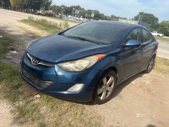 2013 Hyundai Elantra 1.8L For Parts