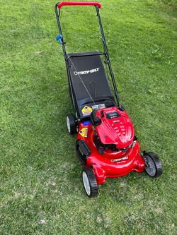 Troy Bilt 6.5 190cc gas powered push lawn mower