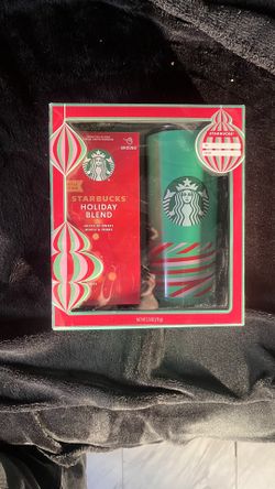 Starbucks Holiday Cup and Blend