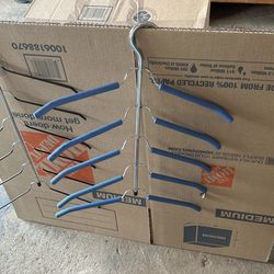 Cool Hanger Organizer