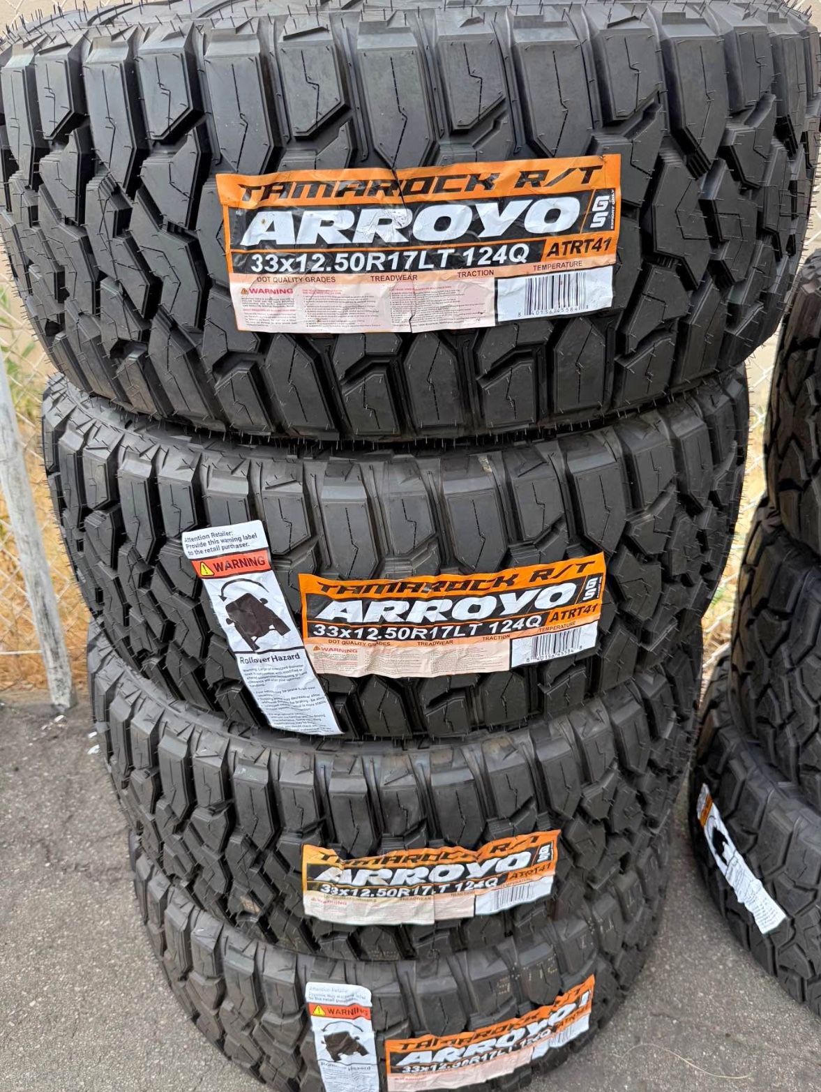 33 12.50 17 Vendo Un Set De Llantas Nuevas Con Garantía Marca ARROYO