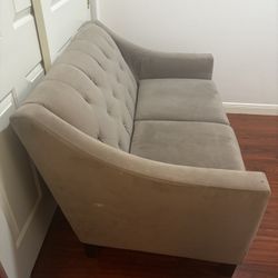 Loveseat 