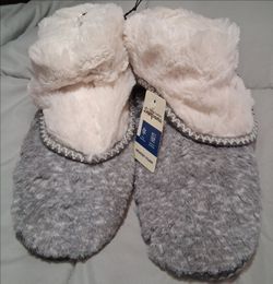 DearFoam Woman's Slippers