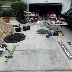 GARAGE SALE 