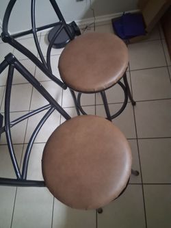 Set of 2  Metal Bar Stools with Cushioned Seats