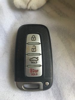 Hyundai Genesis key fobs pair