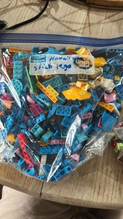Lego set. Stitch Hawaii