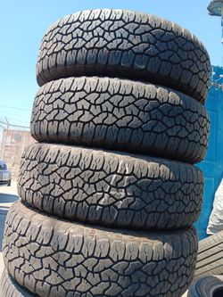 Vendo 4 Llantas Usadas 235 75 15 Goodyear