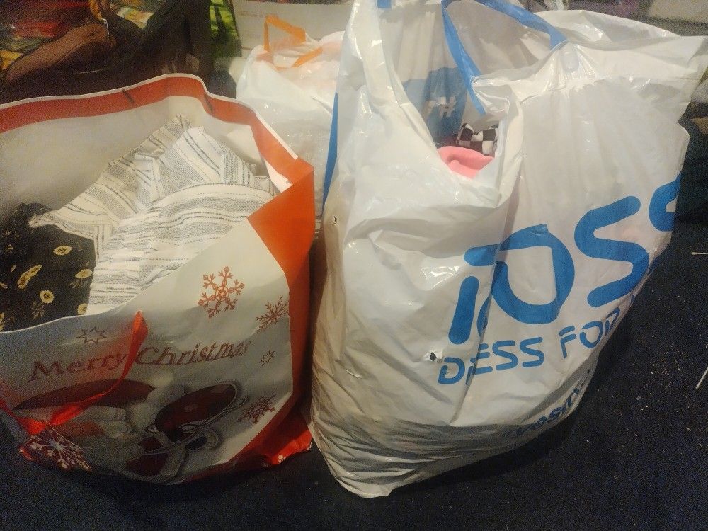 2 bags of women and girl clothes