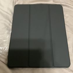New black case for iPad pro 13”