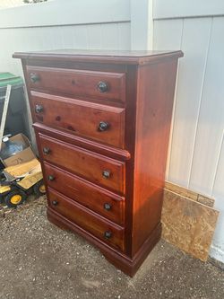 Dresser