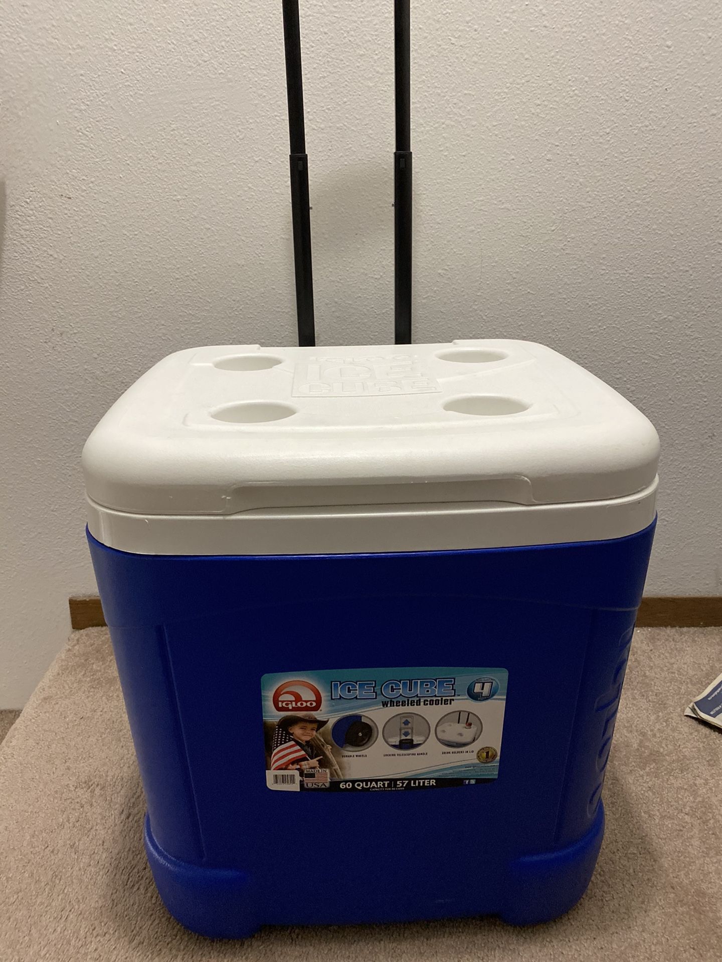 Ice Cube wheeled cooler 60 Quart (57liter)