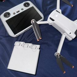 DJI Mini 3 pro fly more combo 