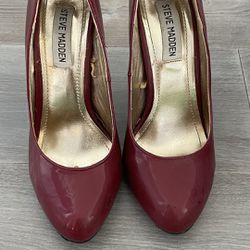 Steve Madden ‘Ronni’ Red Pumps, Size 6