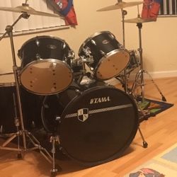 Tama Drum Set