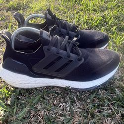 Adidas Ultraboost 22 Men's Size 11 Black White Running Shoes GX3062