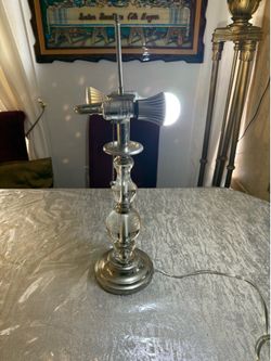 Large crystal vase lamp great condition good quality is heavy not fragile!🌺
