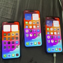 iphone 14 and 2 iphone 15 pro max 