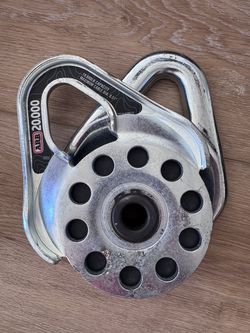 ARB 19,800 LB. Ultra Lite Snatch Block- Universal- Like New