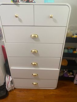Dresser tall 7 drawers