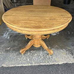 Table - Antique - Round Table