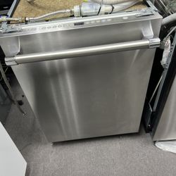 Thermador 24” Dishwasher Stainless Steel 