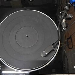 Dennon DP 400  $100 OBO