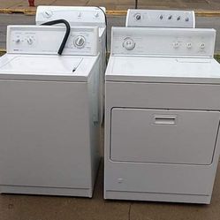Kenmore Washer And Gas Or Electric Dryer Set For $425