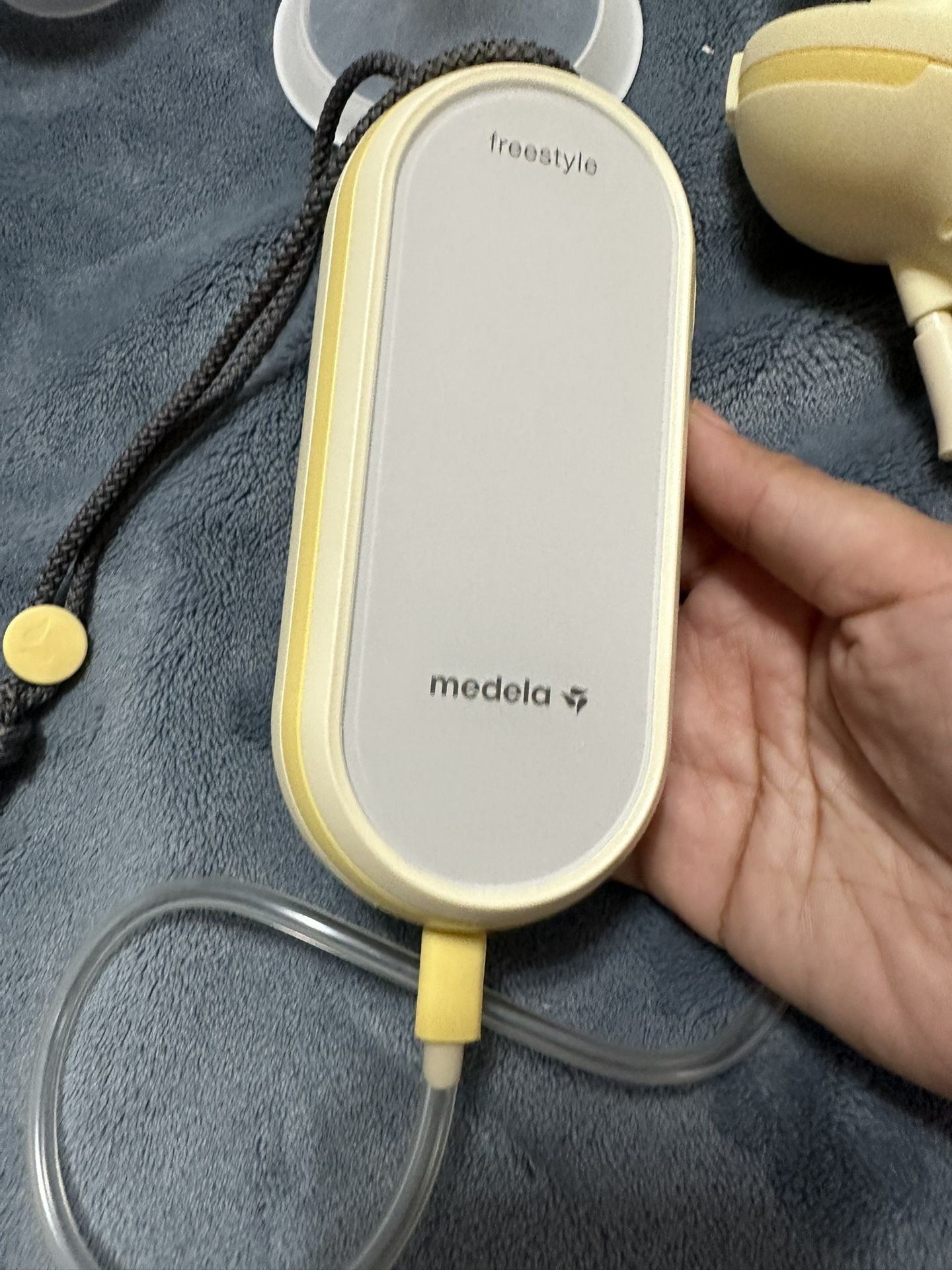 Medela Freestyle Flex Pump With Accessories