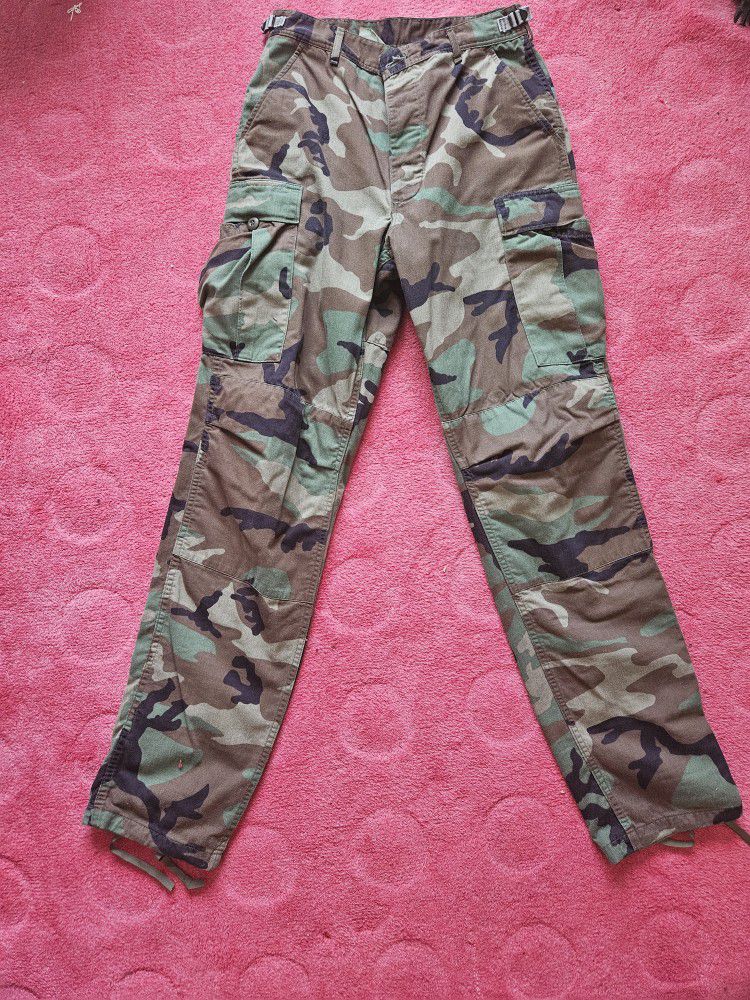 Urban Outfitters Camo Cargo Pants