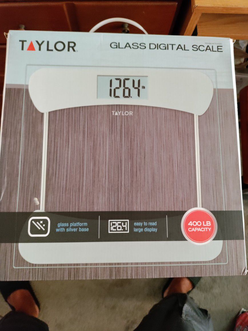 Taylor Tempered Glass, & Chrome Bathroom Scales. New In Box.