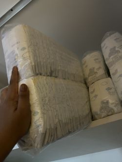 Size newborn Diapers 
