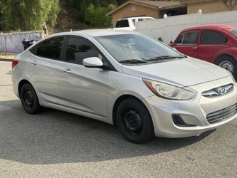 2012 Hyundai Accent