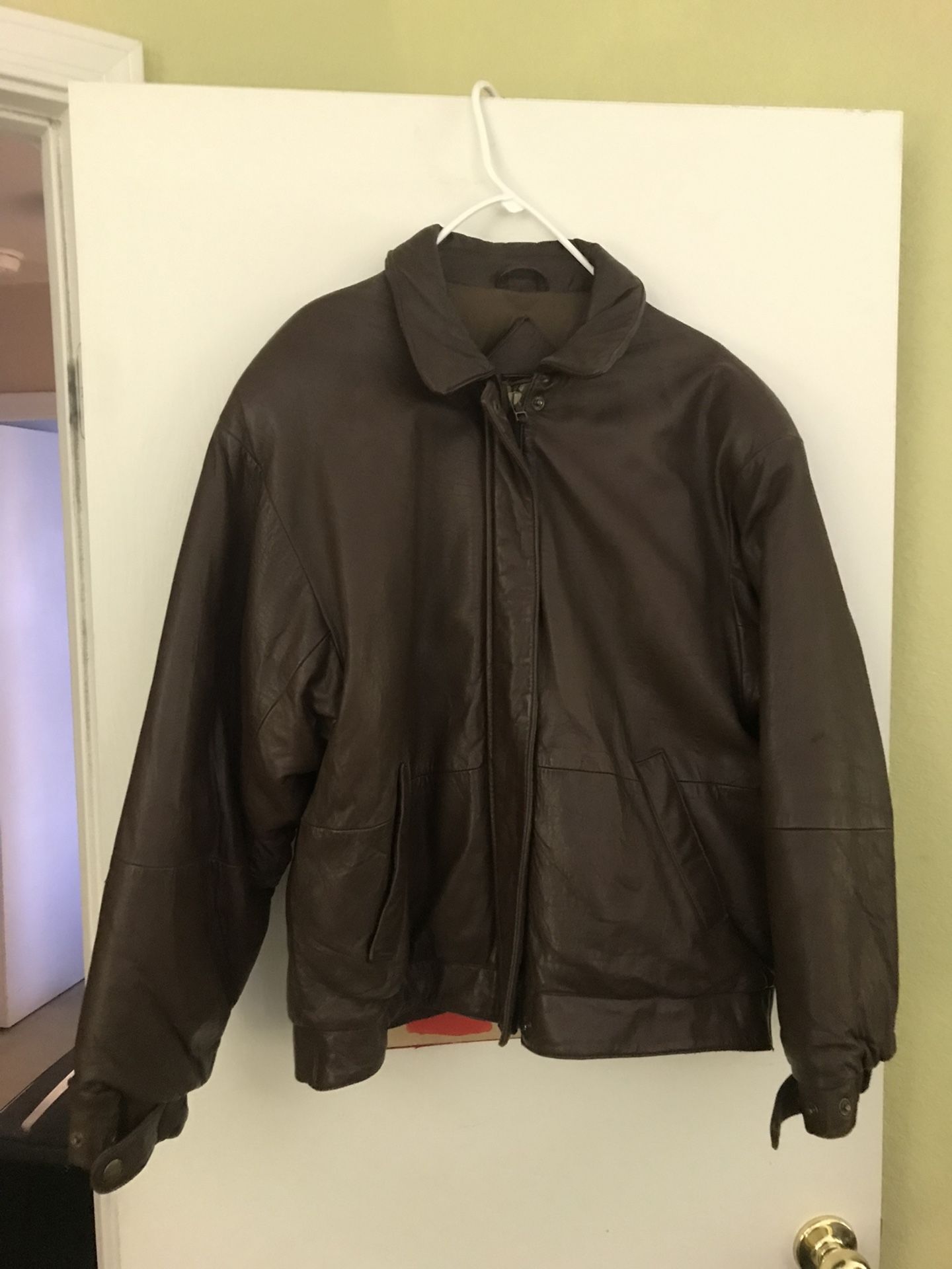 Women’s Eddie Bauer Leather Jacket