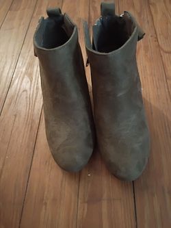 Charlotte russe brown booties new in box