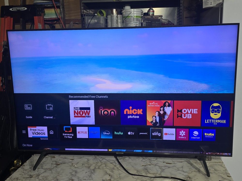 55 inch Samsung 4K Crystal UHD HDR 3840x2160p Tizen OS Smart LED TV