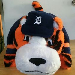 Detroit Tigers Pillow Pet Stuffed Animal/Pillow