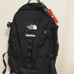 North face x Supreme Backpack