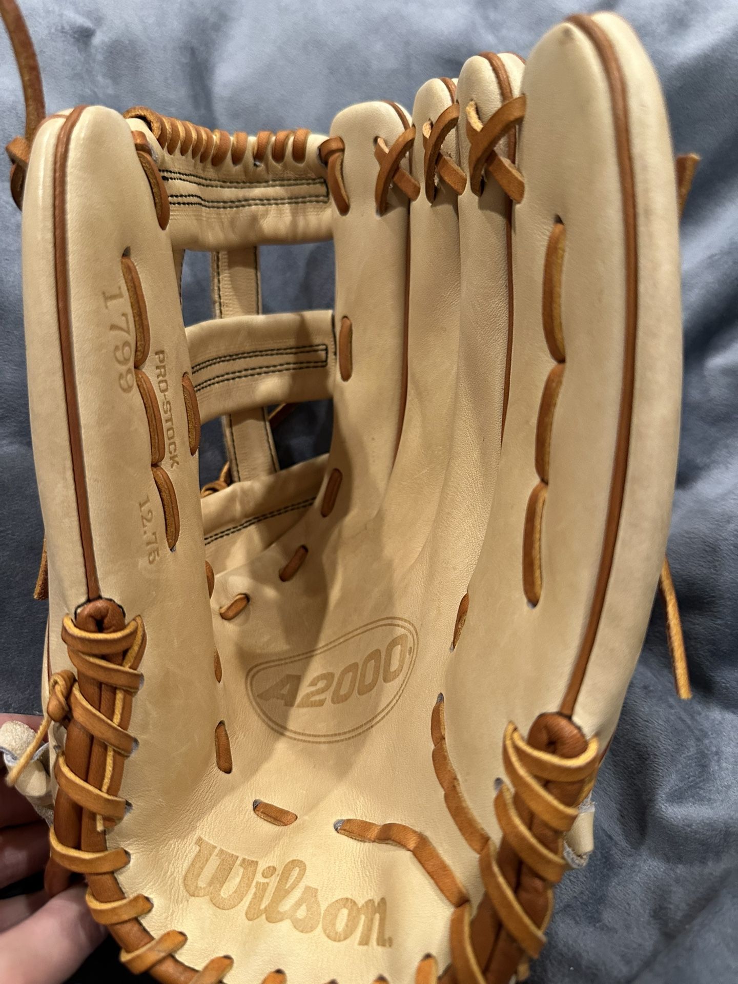 A2000 1799 Style Color Baseball Glove