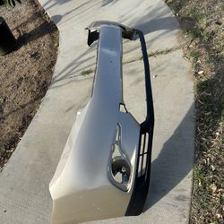 Toyota highlander 2011 and 2012 and 2013 front bumper 