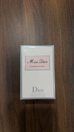 100 ml (3.4 fl oz) bottle of Dior Miss Dior Blooming Bouquet