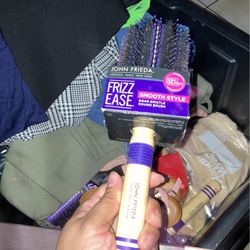 John Frieda Brush 